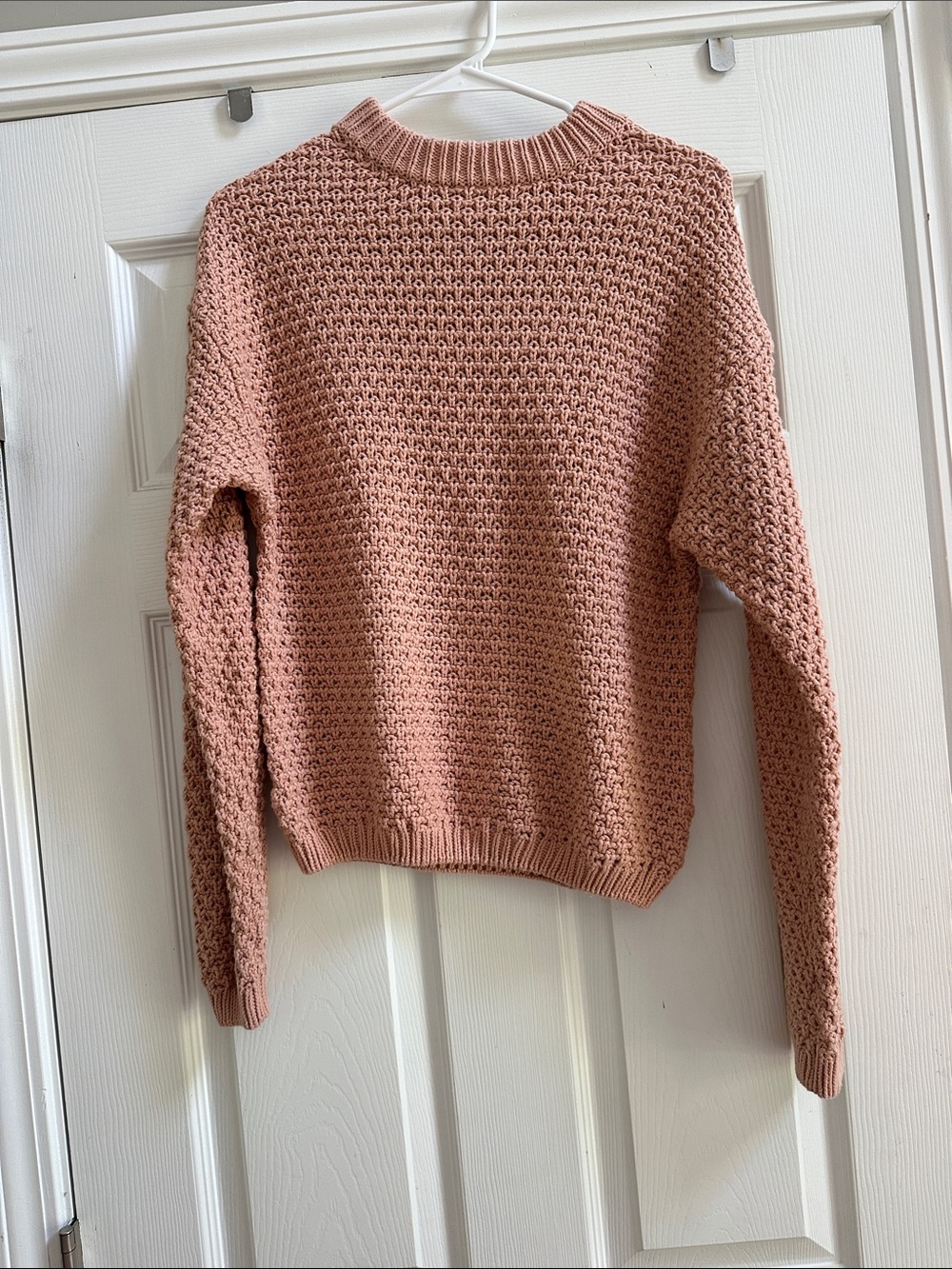 Universal Thread Textured Crewneck Sweater